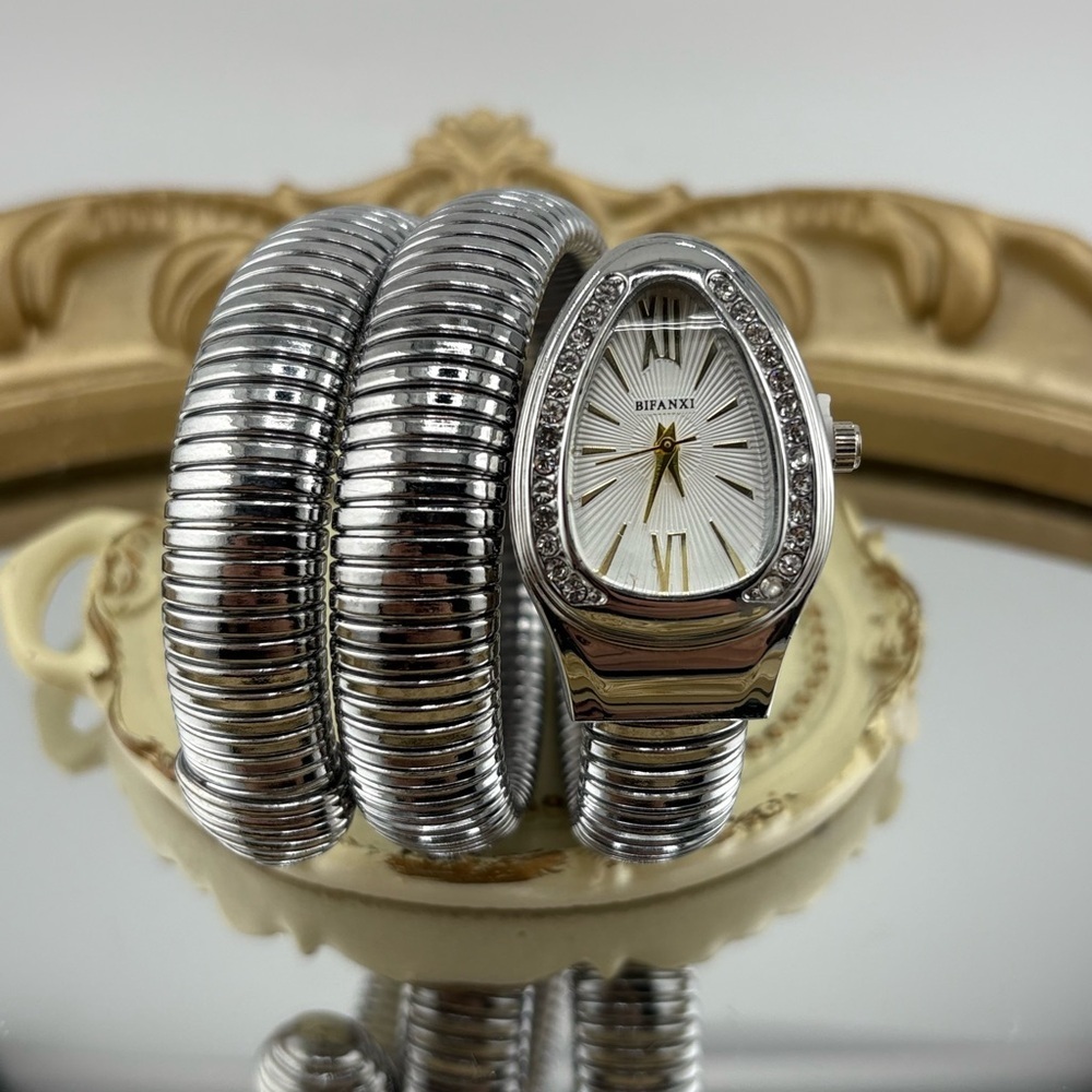 ✨ Serpenti Wrap Bracelet Watch – Silver Tone / White Dial ✨ - Picture 4 of 9